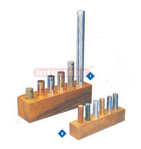 SET OF SPECIFIC HEAT CYLINDERS, EQUAL IN MASS